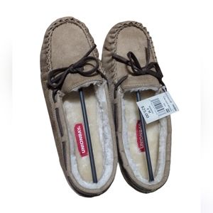 NWT UNIONBAY Yum Light Brown Moccasin Slippers- New in Box, Size 6